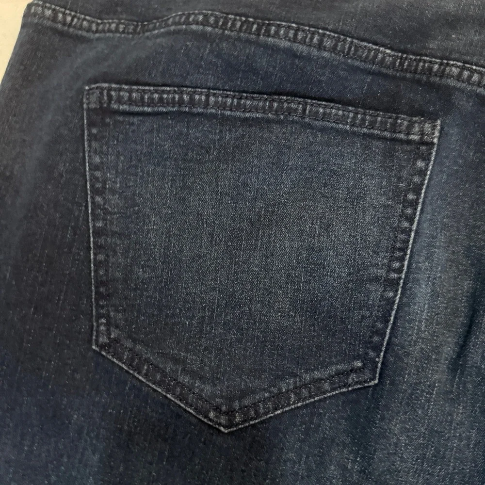NWT Johnny Bigg Mens Ronnie Tapered Fit Jeans Dark‎ Wash Stretch Denim Size 42